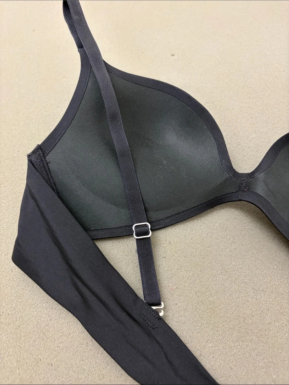 Wacoal Black Smooth Molded push up T-Shirt Bra. Size  34A